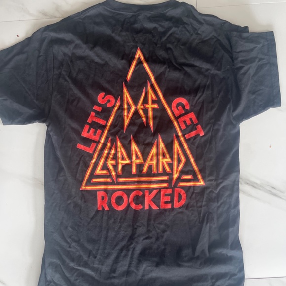 Def Leppard world tour - Picture 2 of 3